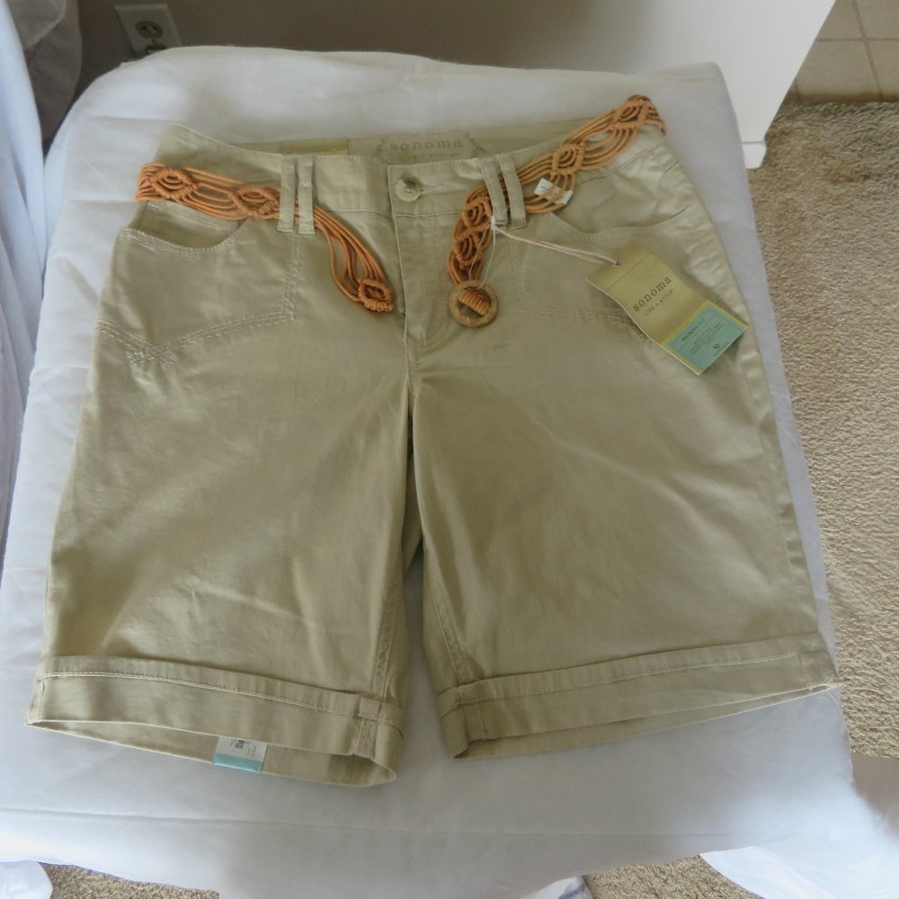 NWT Bermuda Modern Fit Shorts Sz 10